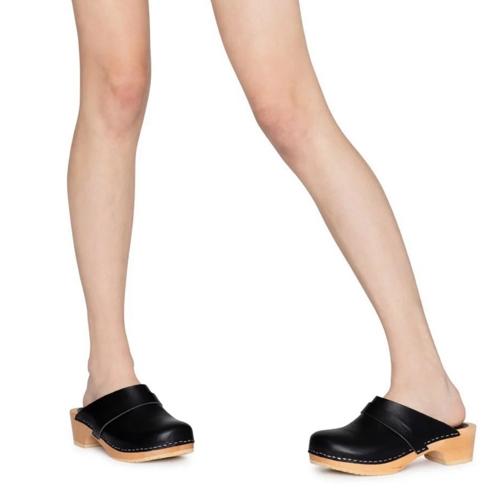 Swedish Hasbeens “Swedish Husband” clog, size 38, Black, EUC